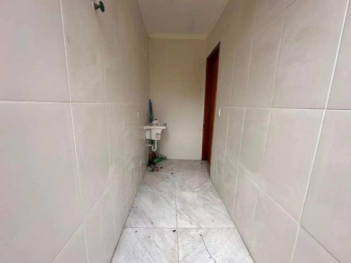 Imagem CASA NOVA SOBREPOSTA A VENDA LADO PISTA NO NOVA ITANHAEM FINANCIAMENTO BANCARIO