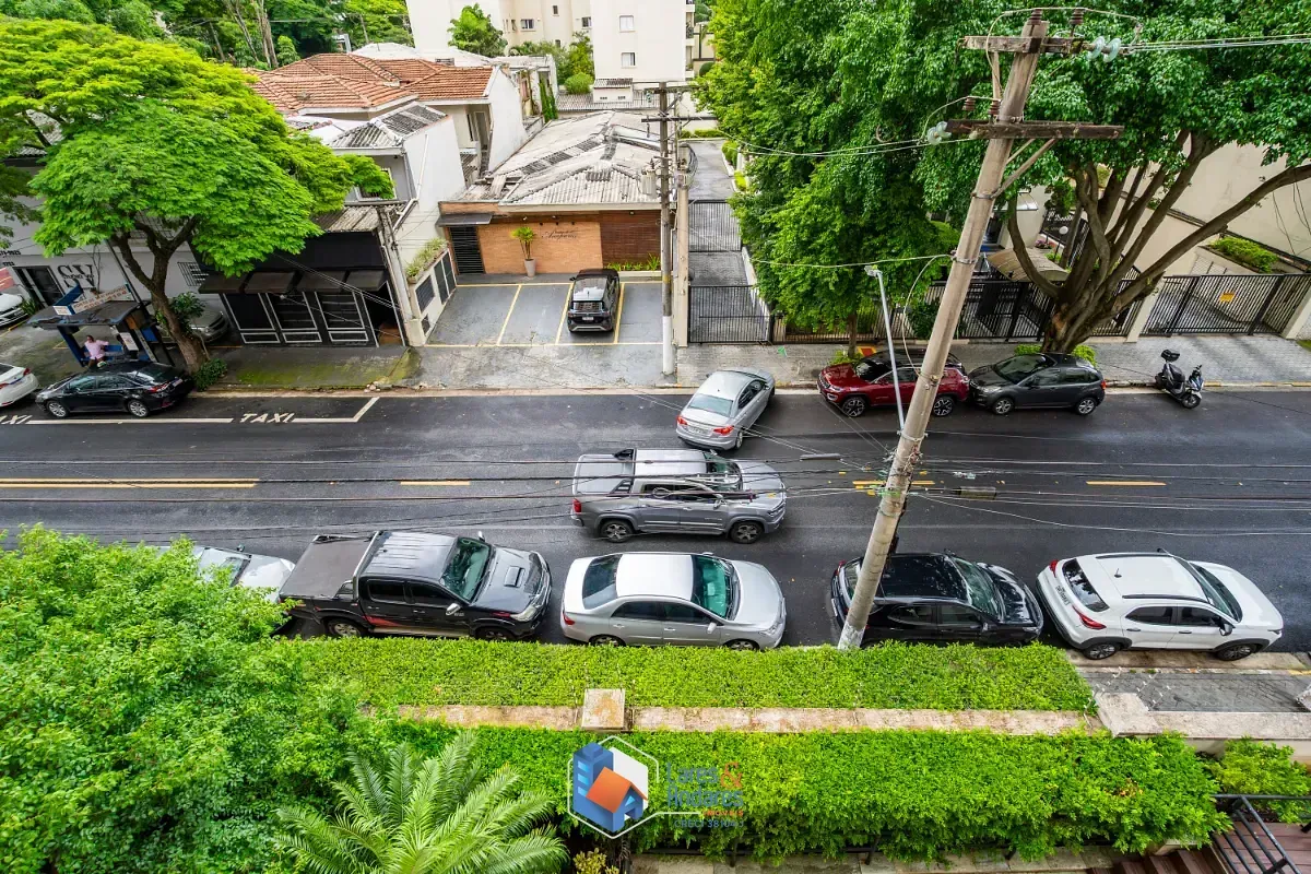 Imagem Apartamento para venda em Moema com 2 quartos, sendo 1 suíte, 56m²