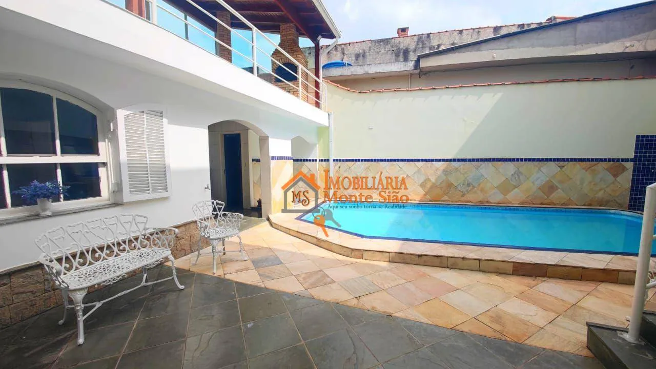 Imagem Sobrado com 3 dormitórios à venda, 307 m² por R$ 1.800.000,00 - Jardim Santa Mena - Guarulhos/SP