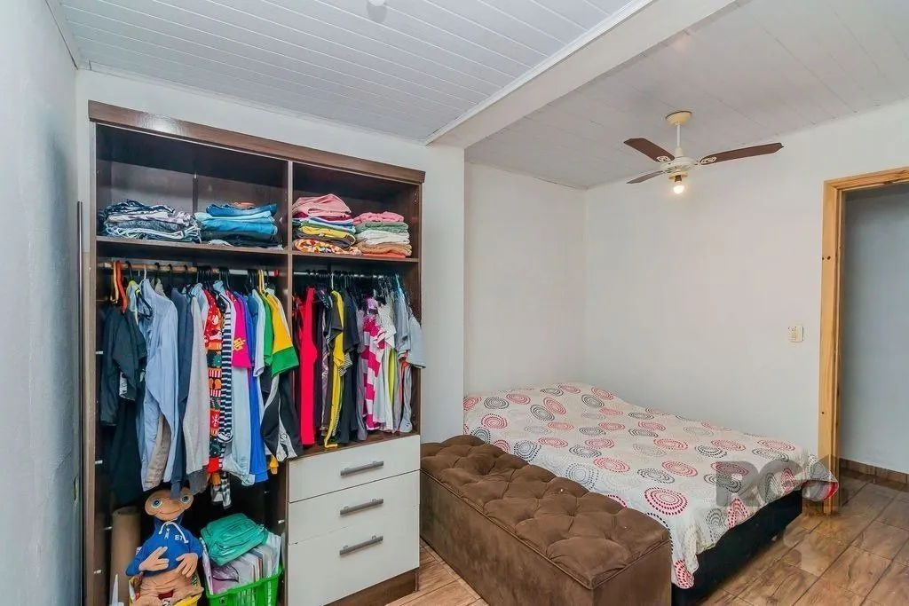 Imagem Casa de 2 dormitórios com 98m² no Bairro Lomba do Pinheiro