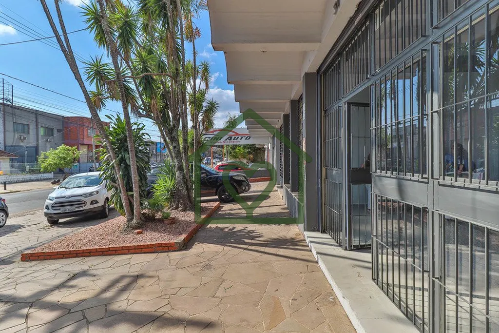 Imagem Localizada em uma das ruas mais movimentadas e comerciais do bairro Sarandi, esta loja de 80 m² na ...