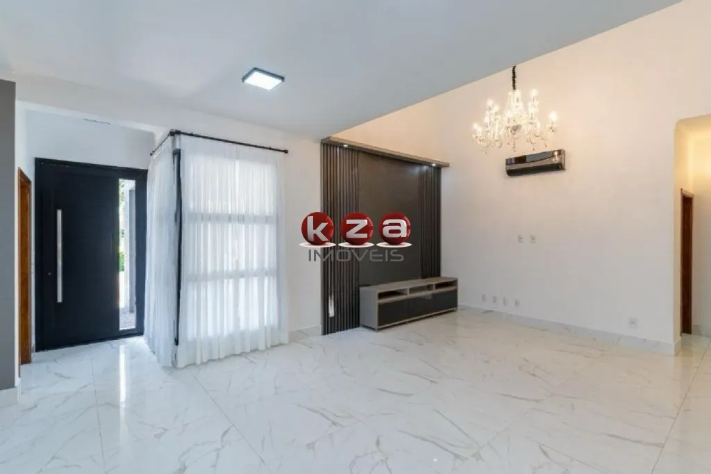 Imagem Casa de luxo à venda em condomínio exclusivo em Paulínia-SP: 4 quartos, 2 suítes, 2 salas, 5 banheiros, 4 vagas - 325m² de área.