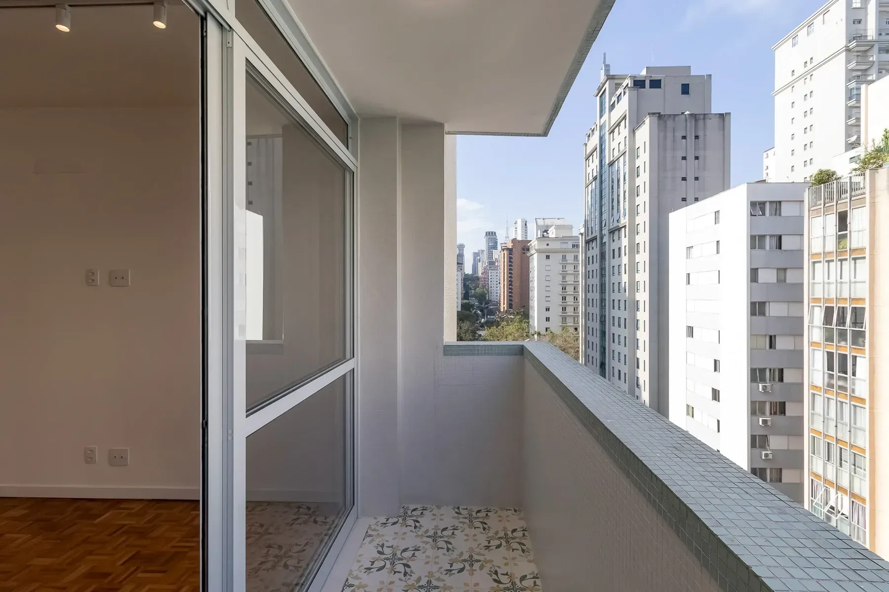 Imagem Apartamento com 2 Quartos à Venda, 107 m² em Jardim Paulista - São Paulo