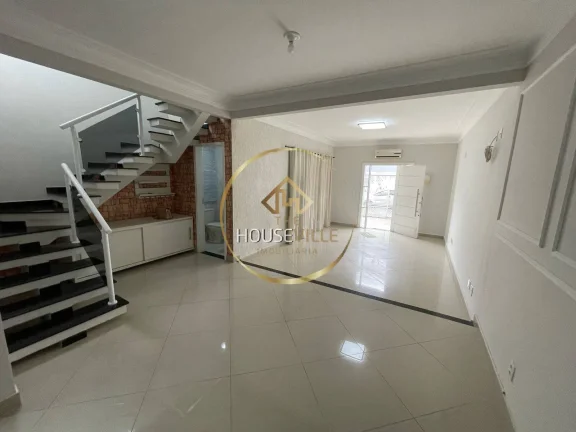 Imagem Casa Sobrado, 3 dormitórios ( 1 suíte), Villa Branca, Jacareí.