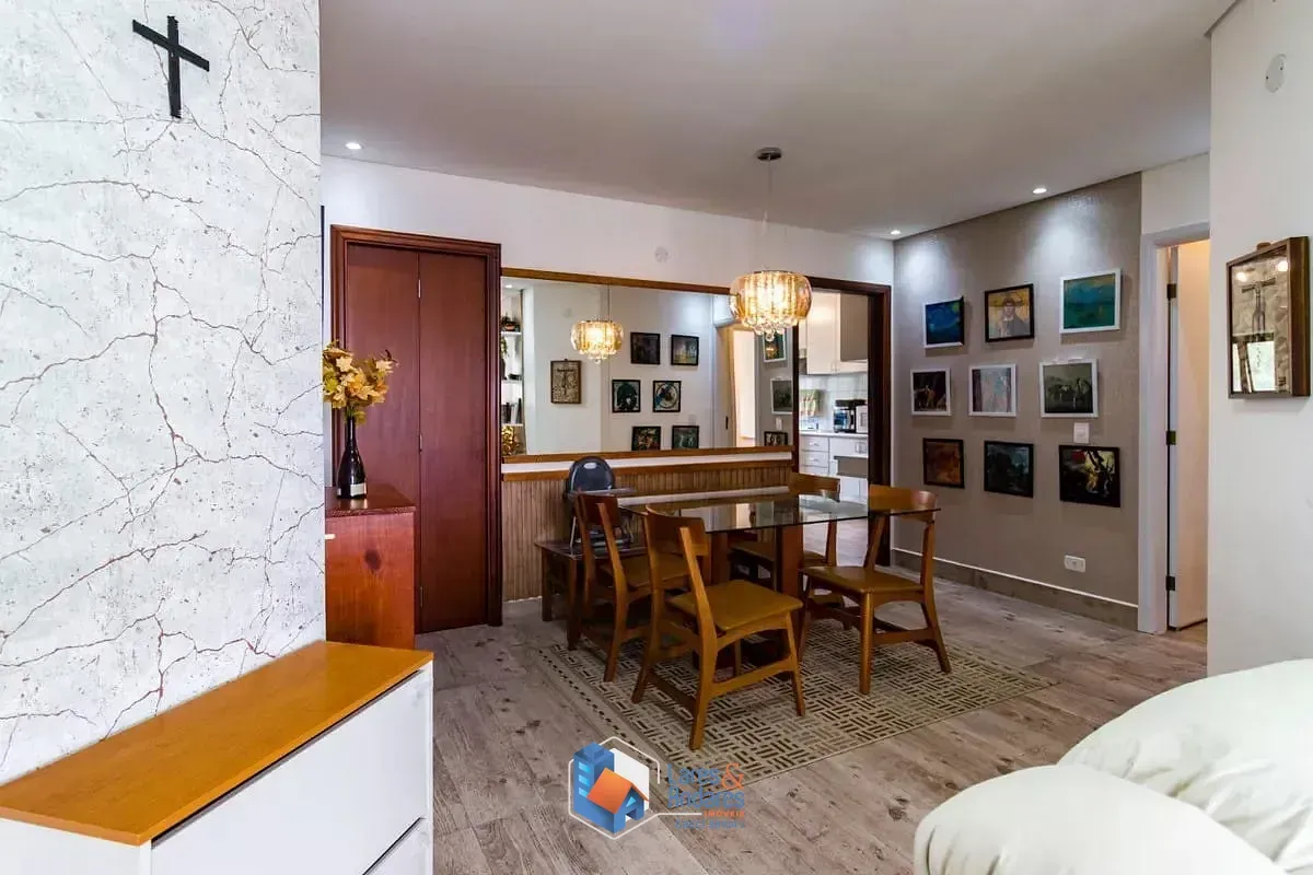 Imagem APTO À VENDA, COM 154M², 4 QUARTOS (1 SUÍTE), SACADA ENVIDRAÇADA, PISO EM PORCELANATO E PLANEJADOS EM TODOS AMBIENTES 8º ANDAR, 2 VAGAS VILA ANDRADE.