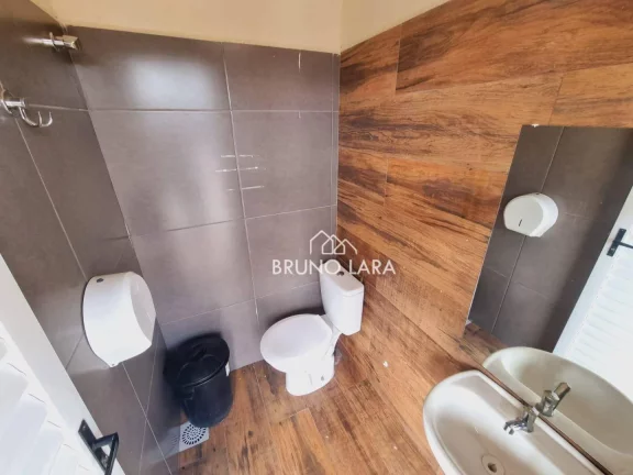 Imagem Terreno com Ponto Comercial á venda em Igarapé, bairro Três Poderes.