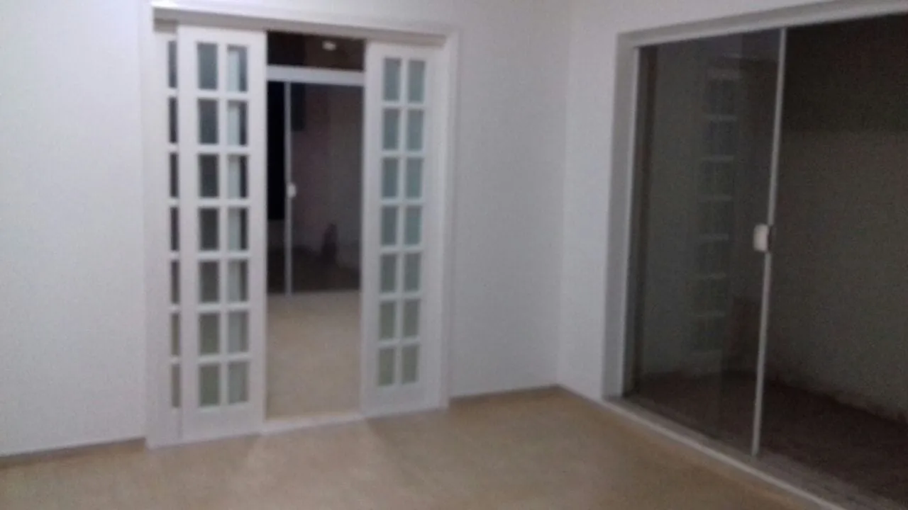 Imagem Casa à venda 3 Quartos, 1 Suite, 4 Vagas, 310M², Portal das Colinas, Guaratinguetá - SP