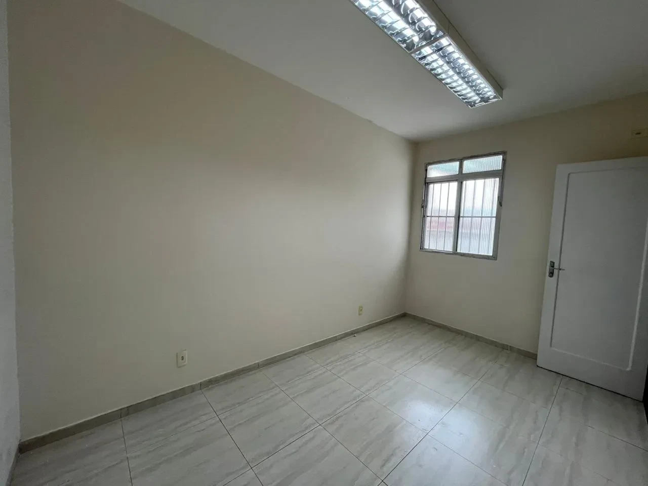 Imagem Imóvel Comercial para Alugar, 100 m² em Vila Mathias - Santos