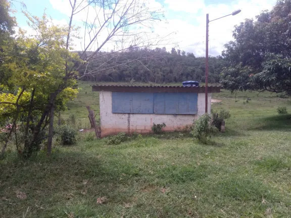 Imagem Chácara com 2 Quartos à Venda, 25.000 m²em Vila Favorino - Caçapava