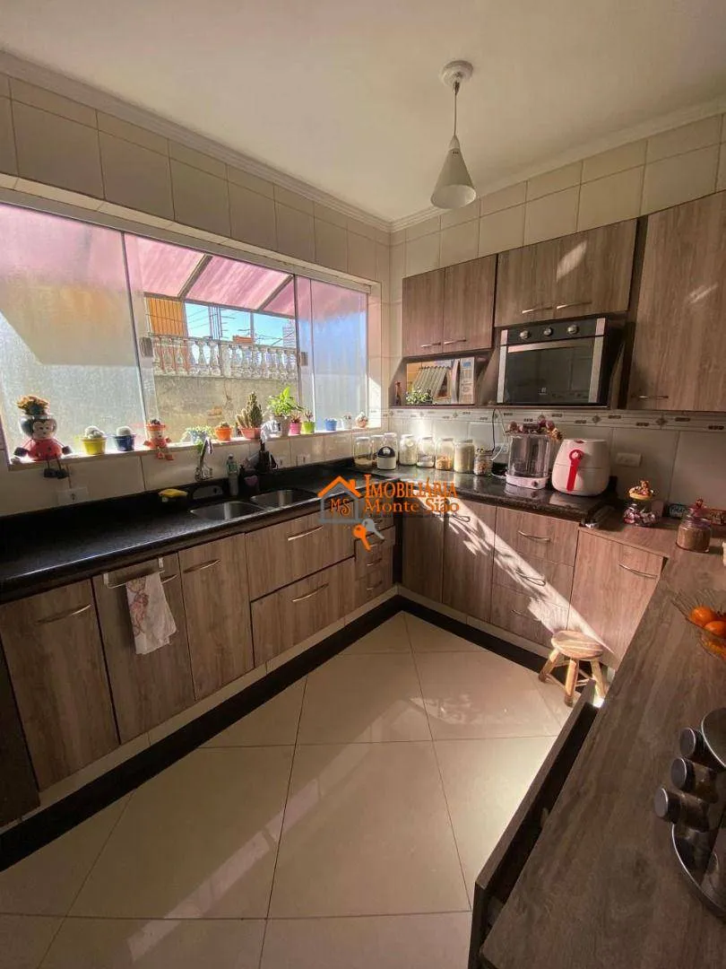 Imagem Sobrado a venda com 360m² de terreno, com 4 casas no bairro Jardim Vila Galvão - Guarulhos/SP