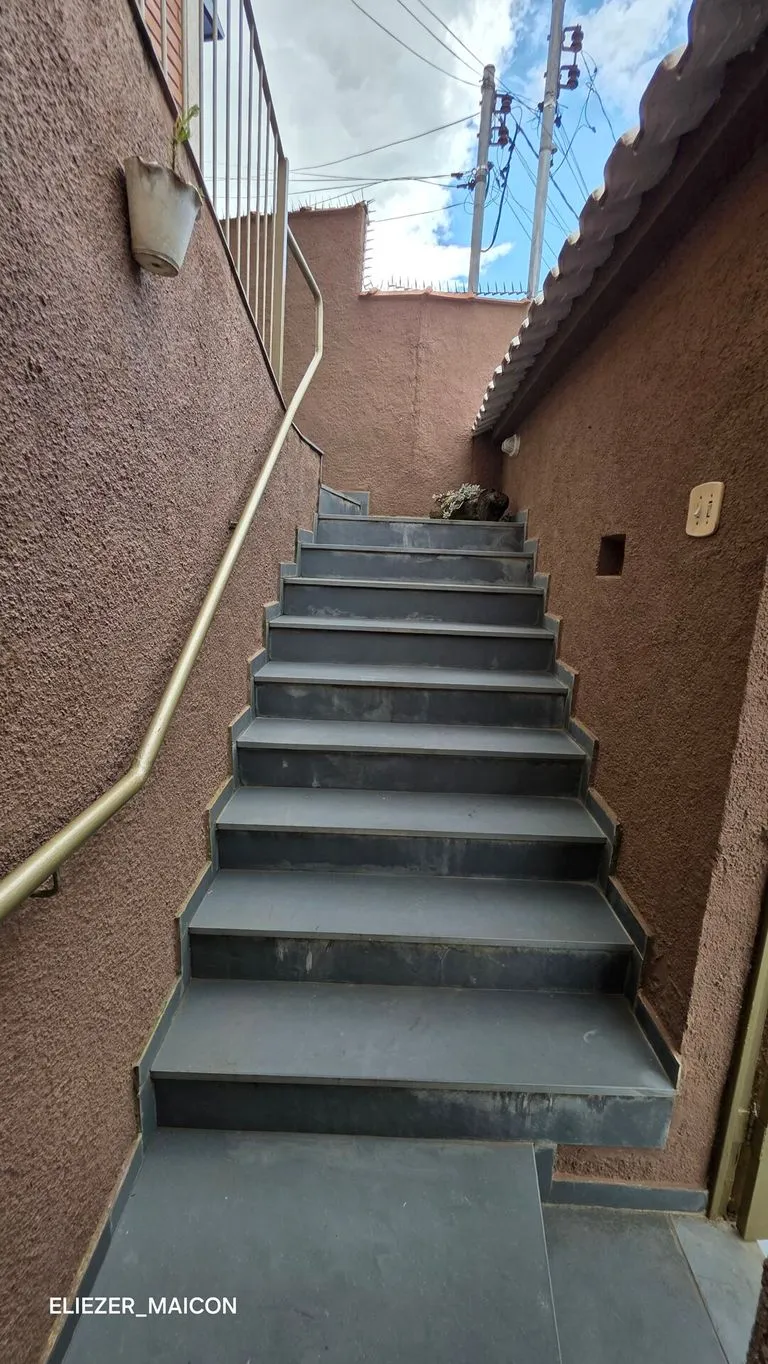 Imagem Casa à Venda com 2 quartos no bairro São João, em Poços de Caldas - MG