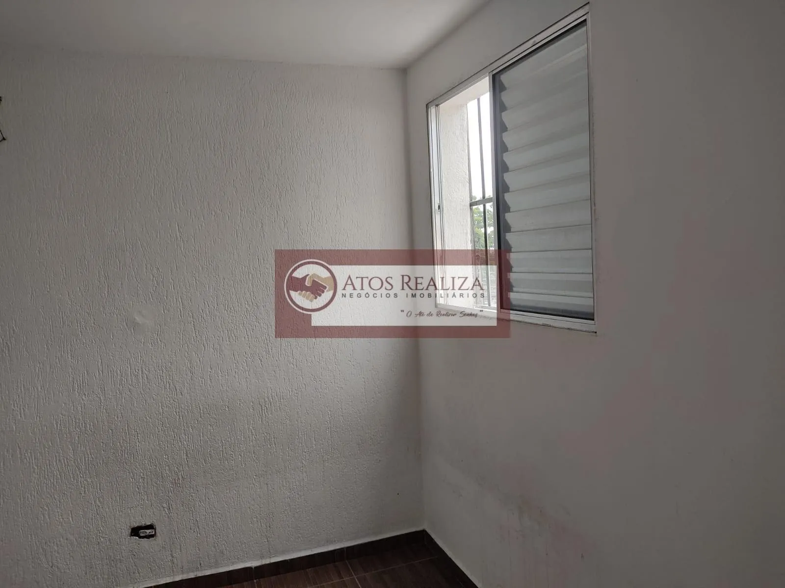 Imagem Oportunidade única de investimento no parque América. Vendo casa com Área total 243m² no parque América, Casa com 3 Dormitorios sendo 1 Suíte, vaga de garagem, 2 Kitnets com, quarto, sala, cozinha, banheiros cada, 2 salões comercial, uma grande oportunida