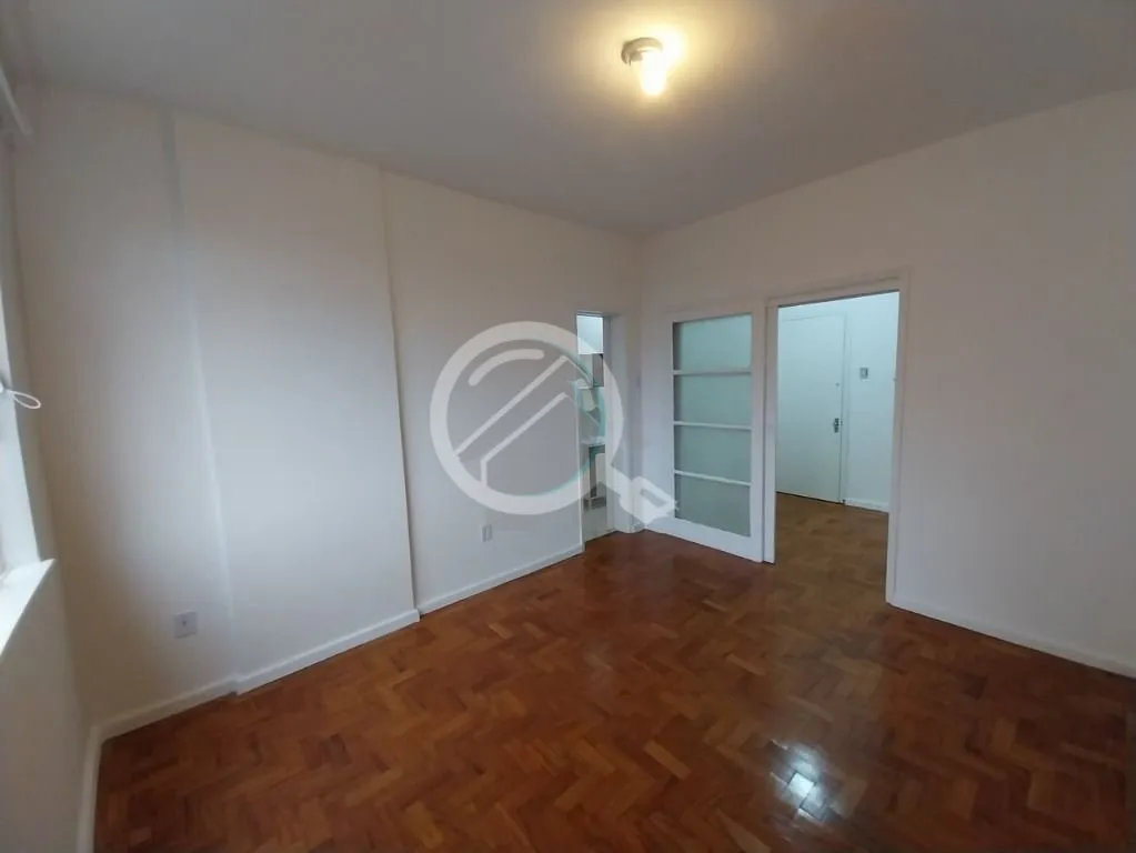 Imagem Apartamento de um dormitório em frente a Santa Casa. Excelente localização, com vista incrível e...