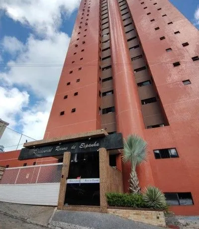 Imagem Apartamento Amplo na Avenida Epitácio Pessoa com 2 Quartos, Lazer Completo e 2 Vagas - Agende Sua Visita!