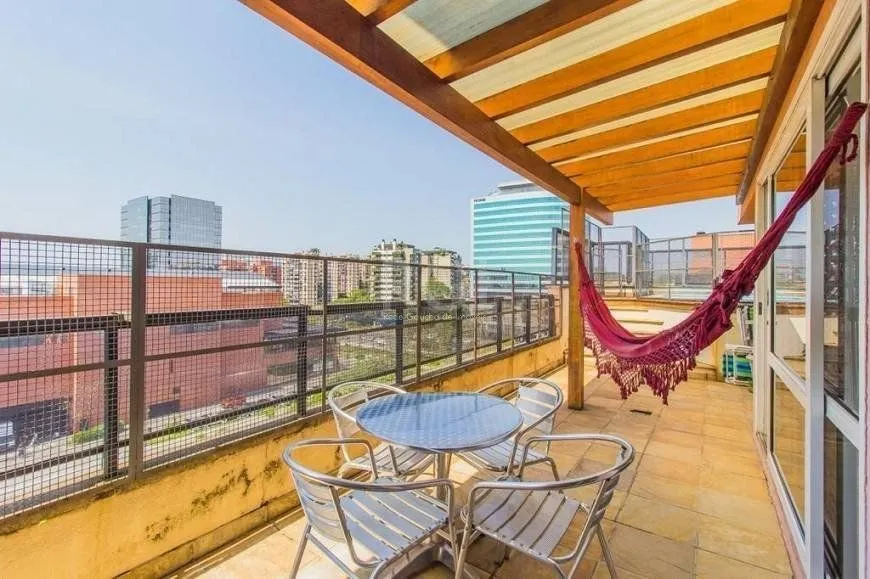 Imagem Cobertura para Venda - 200.76m², 3 dormitórios, 1 suite, 2 vagas - Jardim Europa