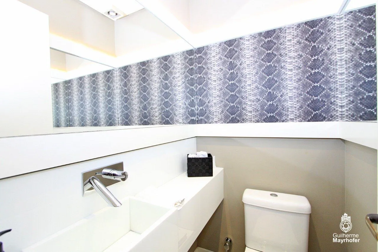 Imagem Cobertura para Venda - 327m², 3 dormitórios, sendo 3 suites, 5 vagas - Petrópolis