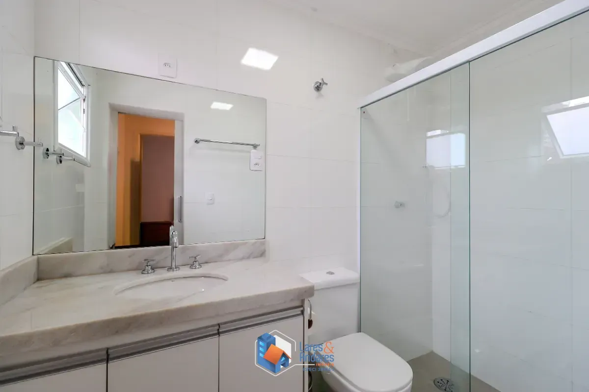 Imagem Sobrado para venda em Cidade Monções com 3 quartos, sendo 1 suíte, 178m²