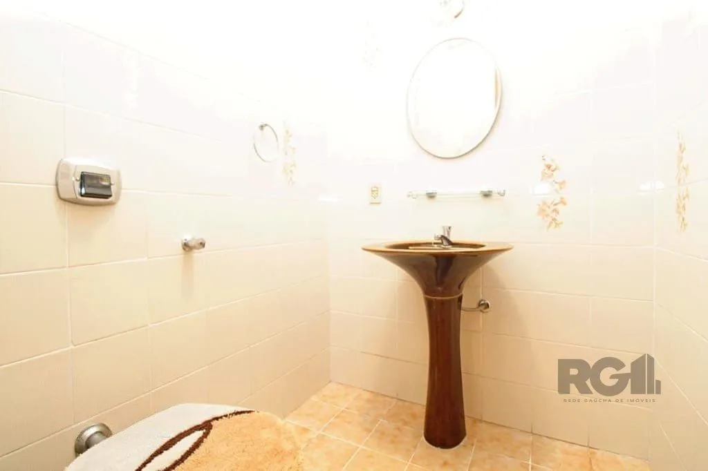 Imagem Excelente casa de 154m² com 3 dormitórios e 2 vagas.