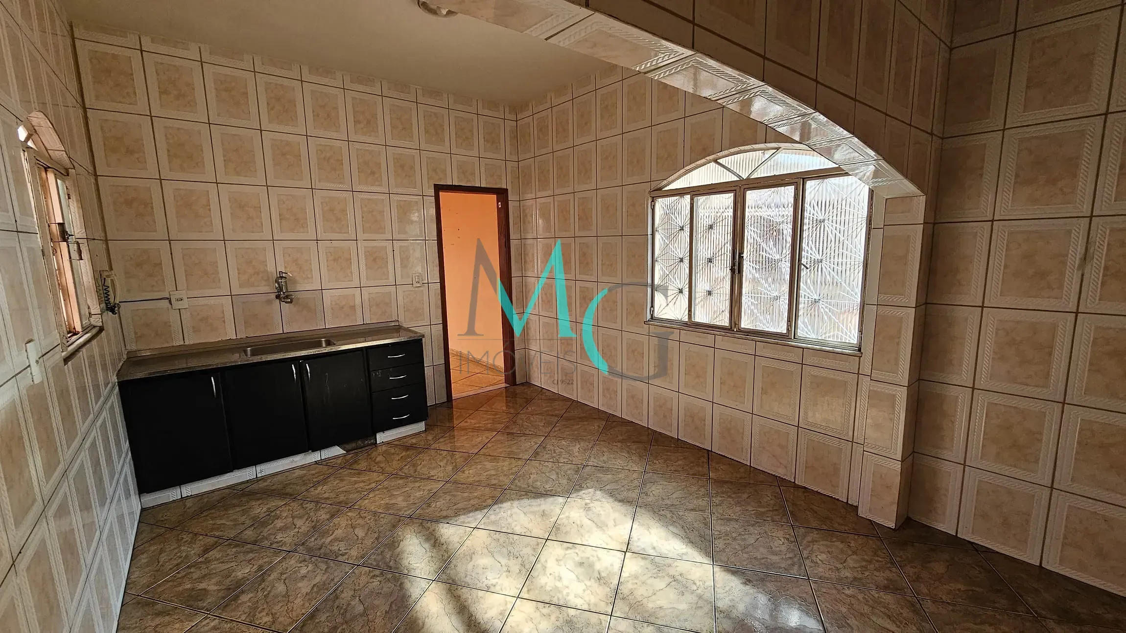 Imagem Sobrado para Locação 2 Quartos, por R$ 1500 + taxas, 80M², Campo Grande, Rio de Janeiro - RJ