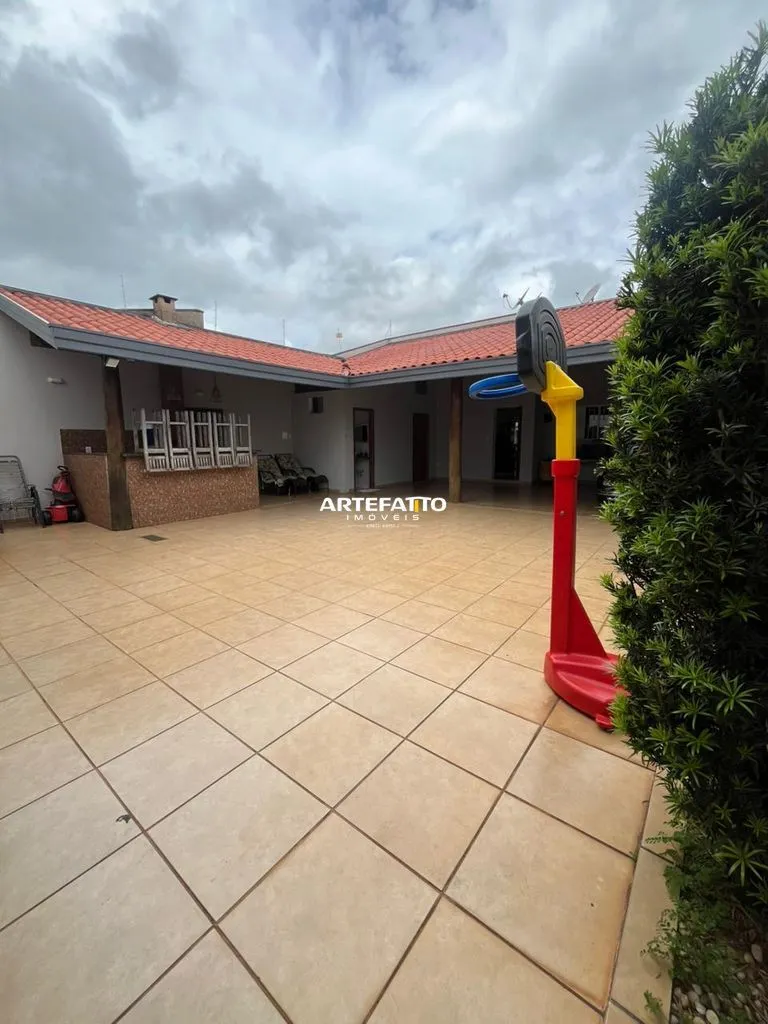 Imagem CASA TERRENO INTEIRO ZANETTI