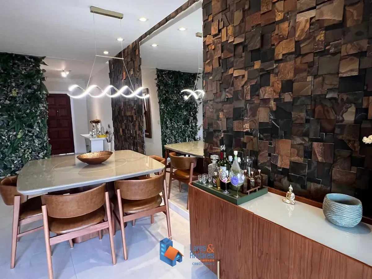 Foto do imóvel Casa em condomínio para venda em Jardim Londrina com 3 quartos, sendo 3 suítes, 229m² em Rua Doutor Martins de Oliveira
