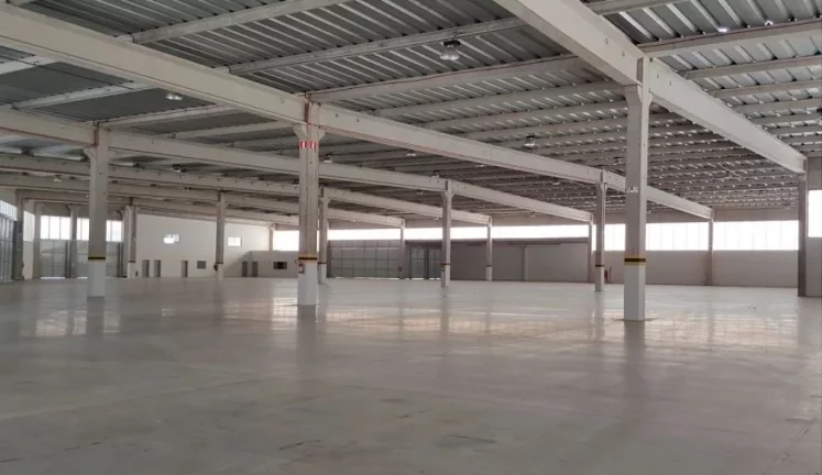 Imagem Galpão/Depósito/Armaz?(C)m à Venda, 4.068 m por R$ 12.000.000