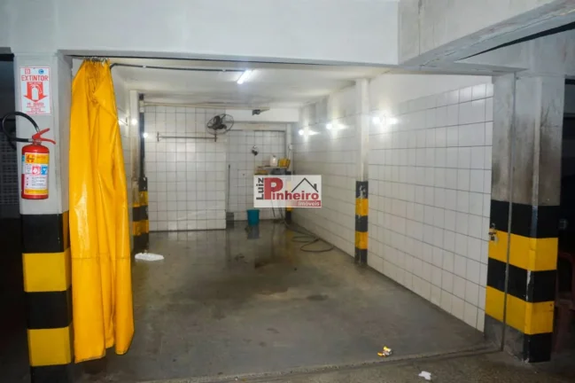 Imagem 4 Suites CIDADE JARDIM Apartamento com 210m2