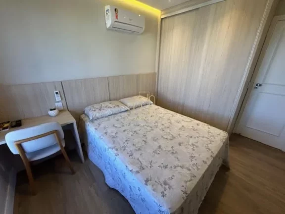 Imagem Excelente apartamento reformado com três quartos living e armários planejados a venda no cidade jardim