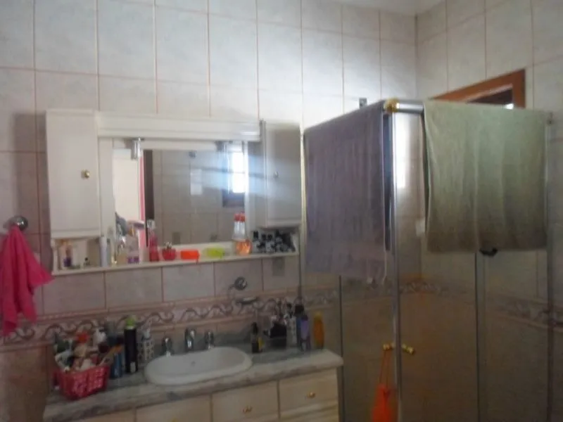 Imagem Casa para Venda - 400m², 6 dormitórios, sendo 2 suites, 5 vagas - Santo Antonio
