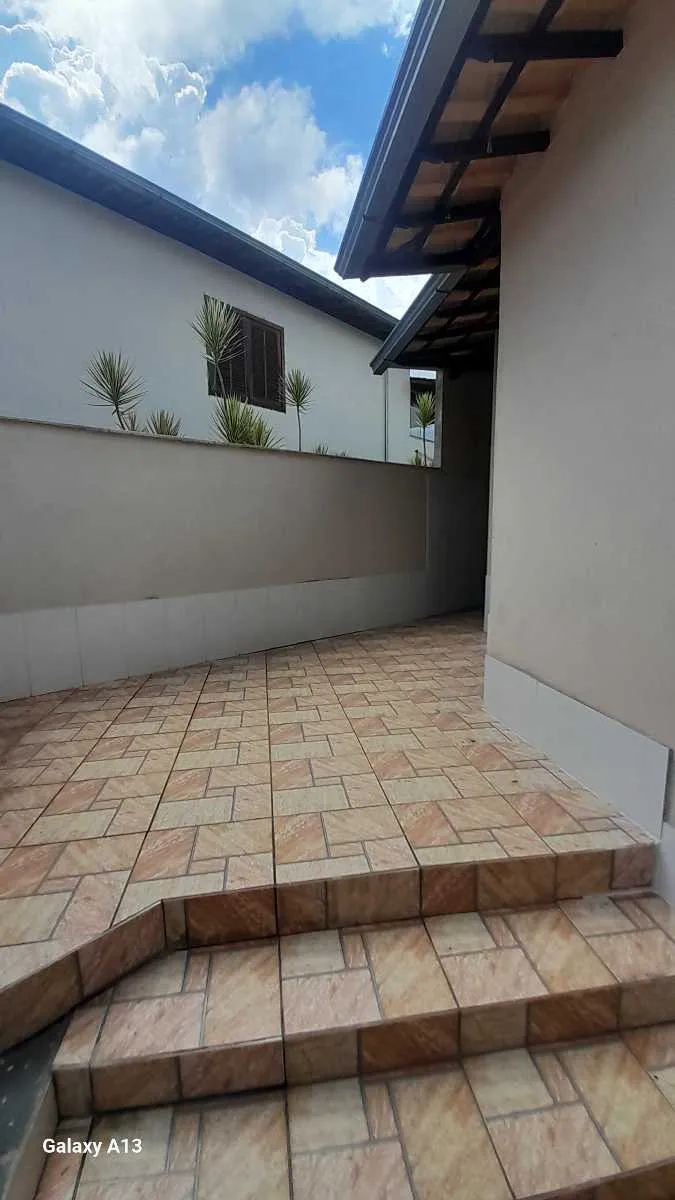 Imagem OPORTUNIDADE + CASA 3 QUARTOS + SUÍTE + LOCALIZAÇÃO