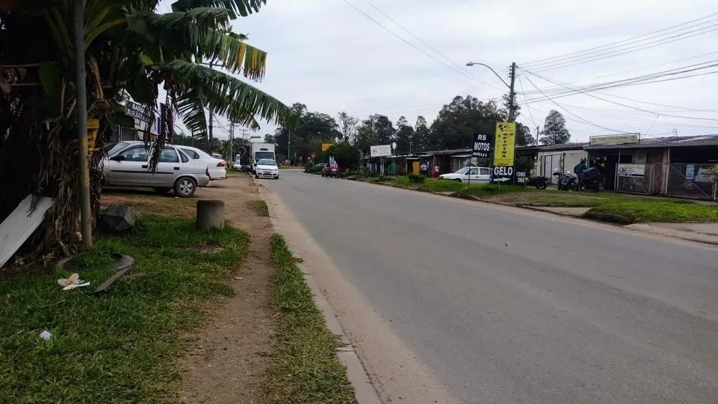 Imagem Casa de 2 dormitórios à venda no Bairro Chapéu do Sol - Porto Alegre