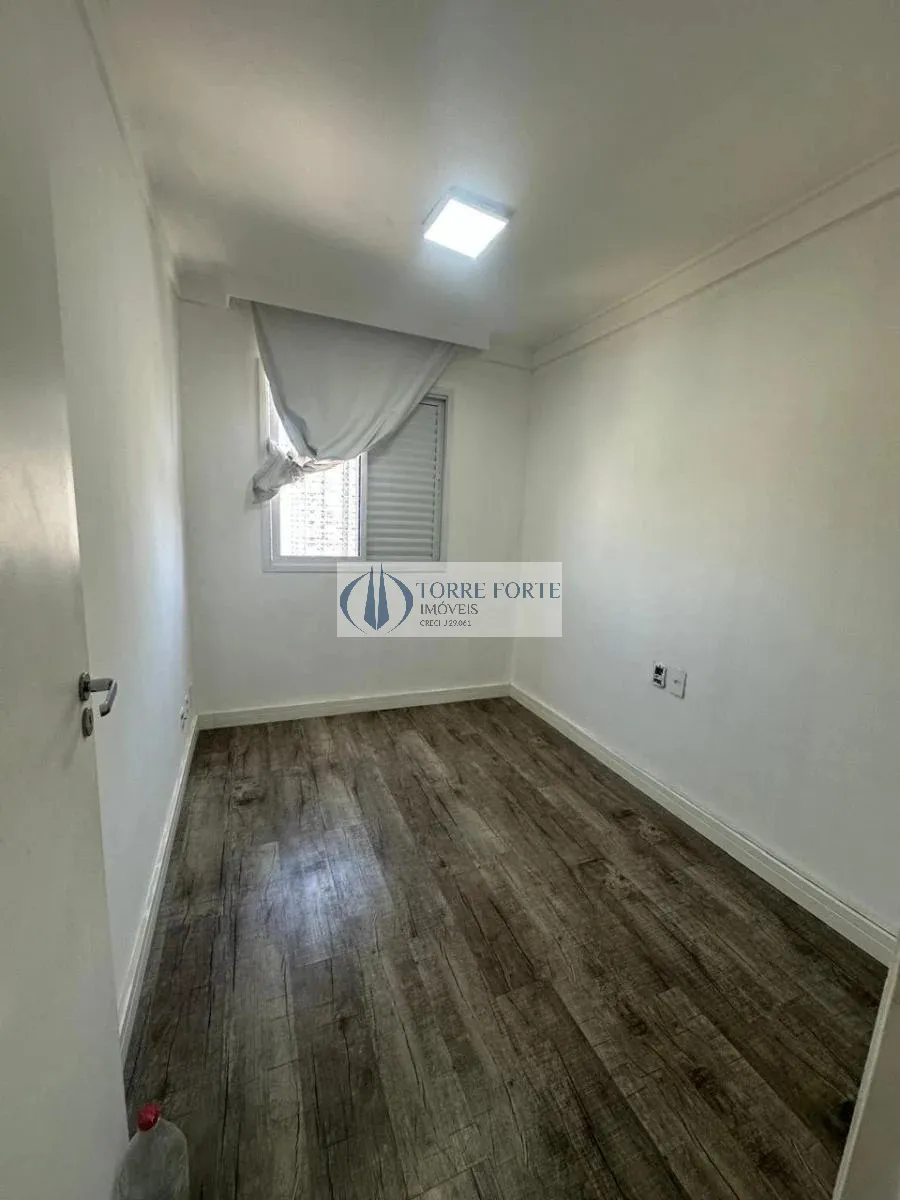 Imagem Lindo Apartamento com 3 dormitórios na Vila Ema