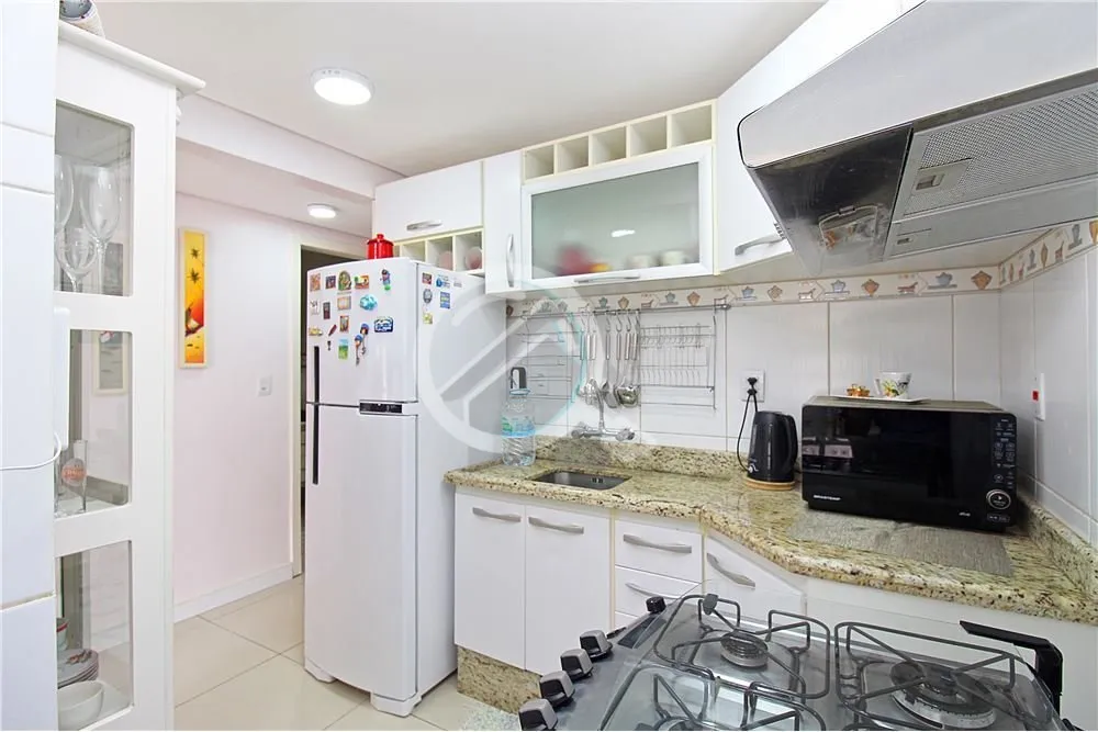 Imagem Maravilhosa casa de 02 dormitórios, um sacadão elegante em vidro blindex, com um toque especial de...