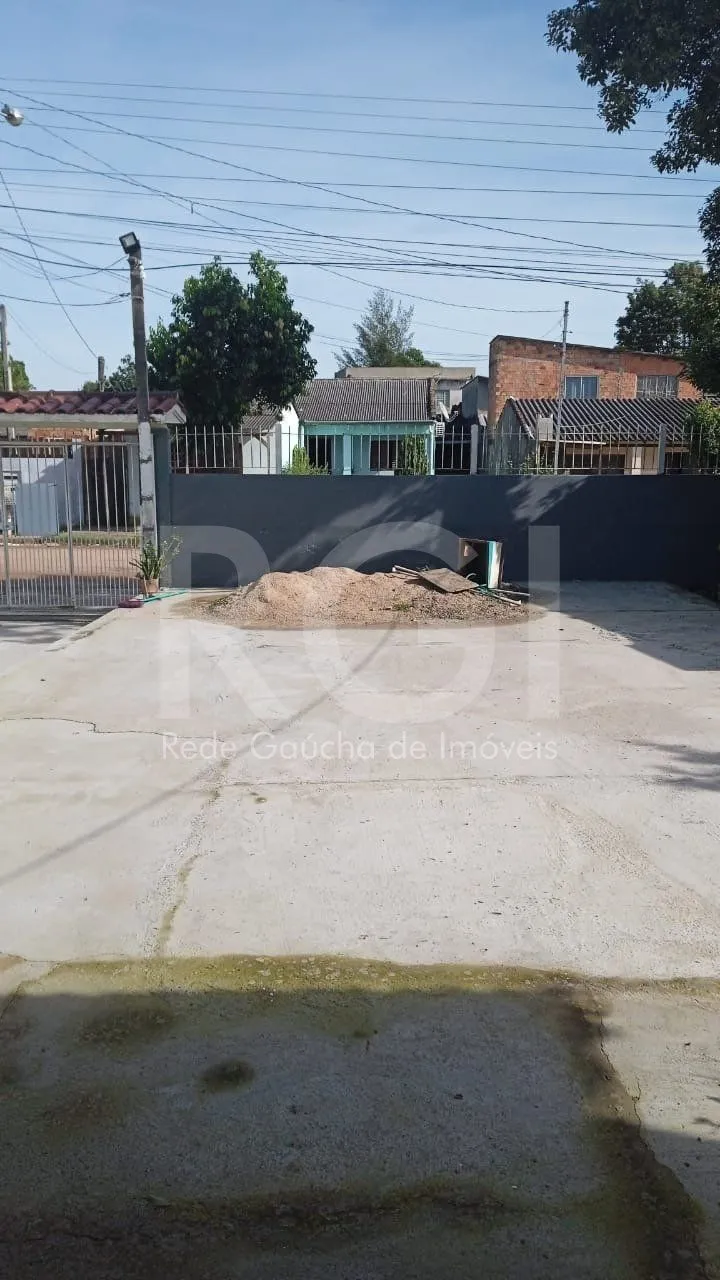 Imagem Casa para Venda - 90m², 3 dormitórios, 4 vagas - Maria Regina