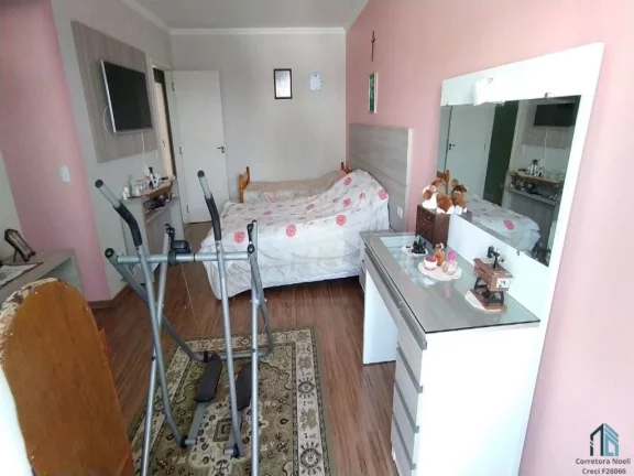Imagem PERMUTA, Sobrado 05 quartos sendo 02 suítes, em Curitiba PR
