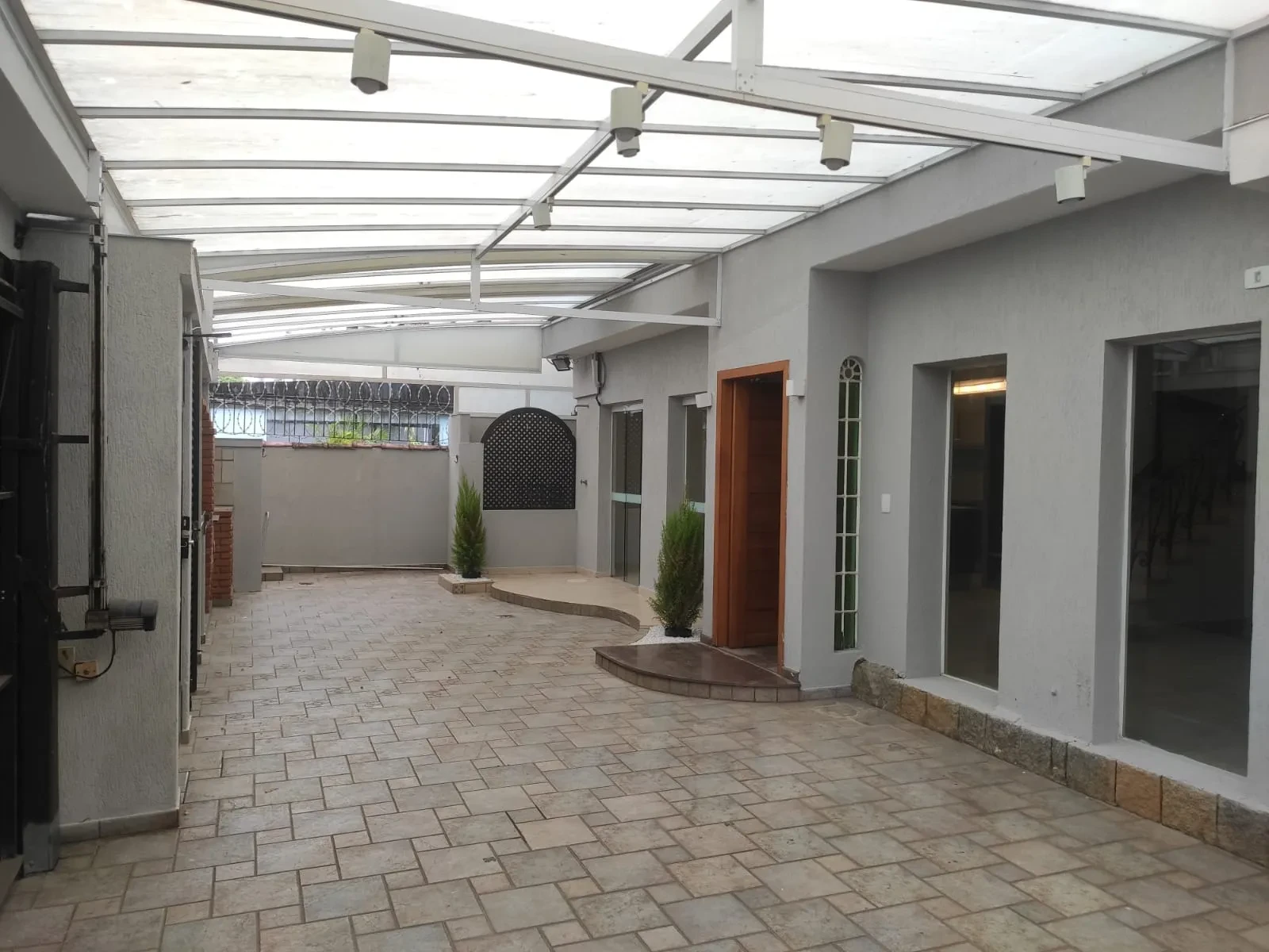 Imagem Casa com 3 Quartos para Alugar, 220 metros em Gonzaga - Santos