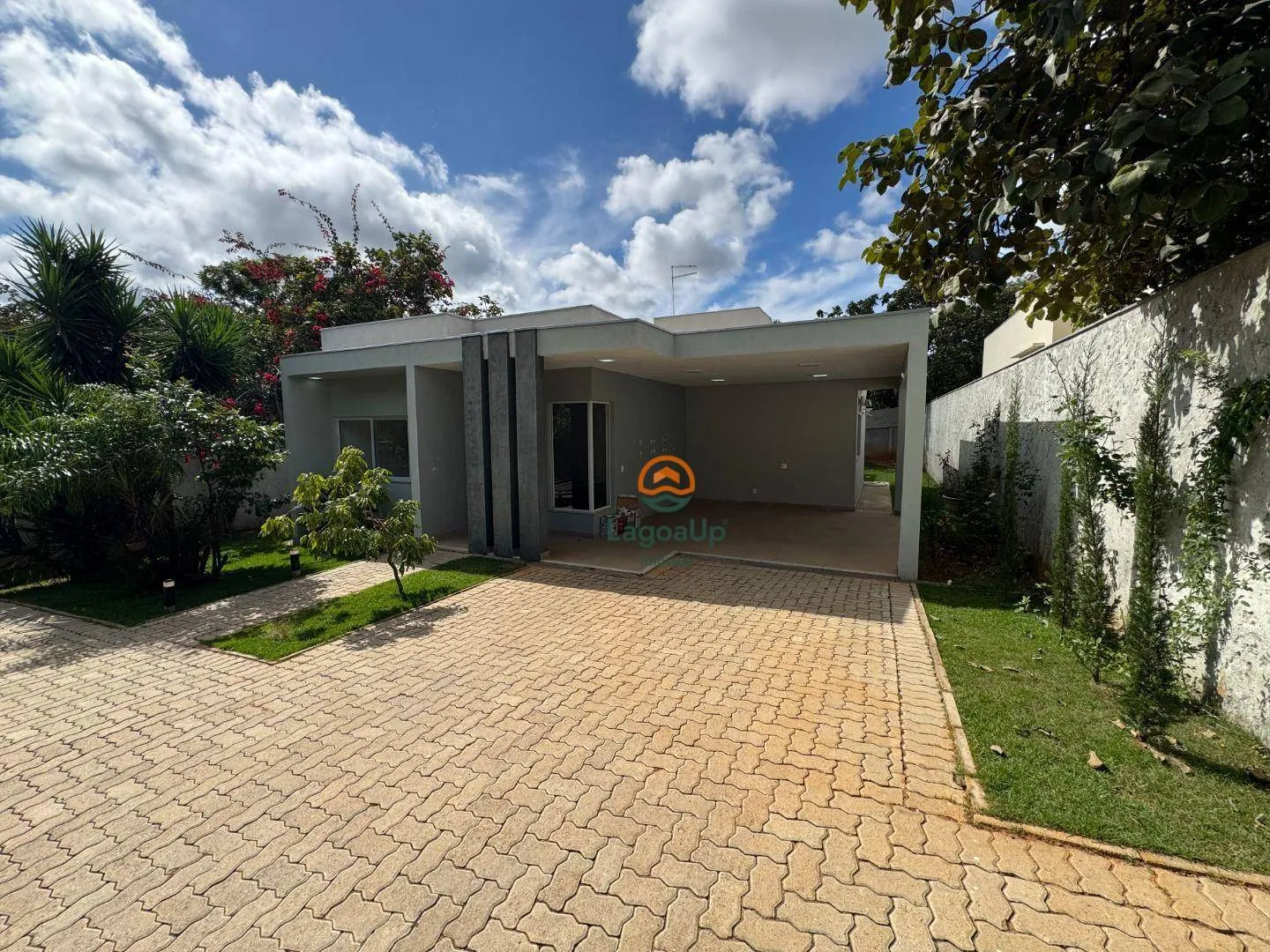 Imagem Casa com 4 dormitórios à venda, 214 m² por R$ 1.290.000,00 - Condomínio Residencial Pequi - Lagoa Santa/MG