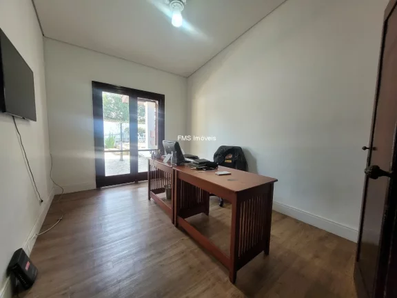 Imagem Casa Comercial de Luxo no Butantã, São Paulo-SP: 6 Quartos, 3 Salas, 7 Vagas de Garagem - 450,00m² de Área