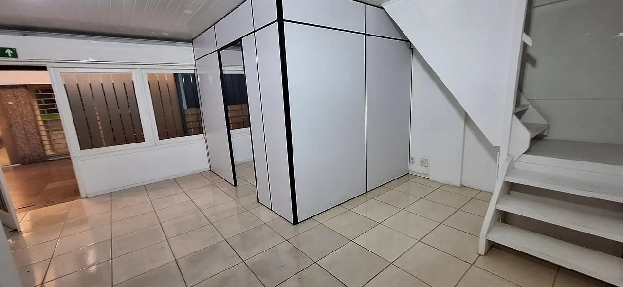 Imagem R VINTE E QUATRO DE OUTUBRO - Auxiliadora, Porto Alegre