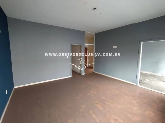 Imagem SOBRADO CENTRO ITATIBA SALÃO COMERCIAL e 4 DORM 464m² ÁREA ÚTIL