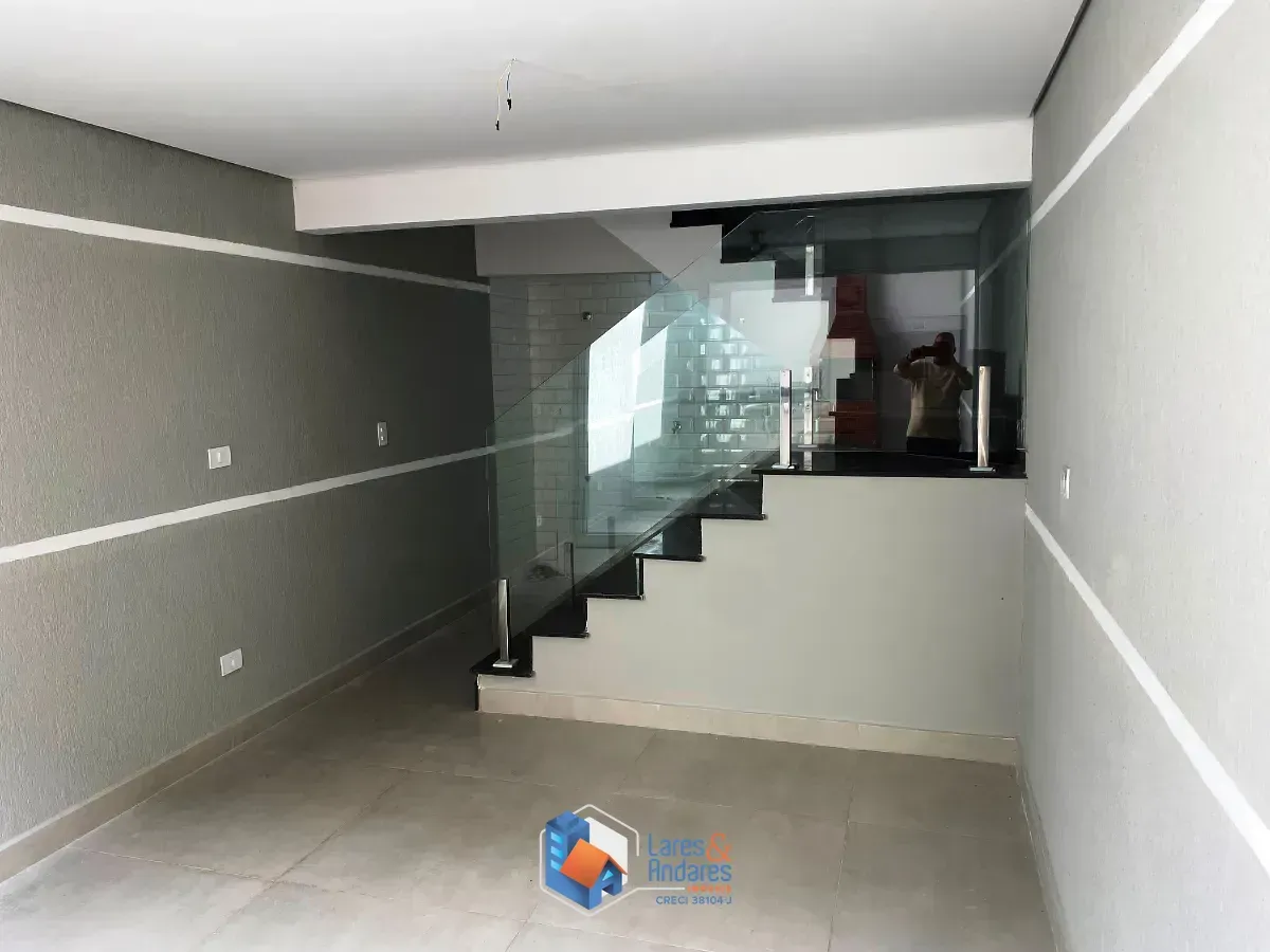 Imagem Sobrado para venda em Interlagos com 3 quartos, sendo 1 suíte, 133m²