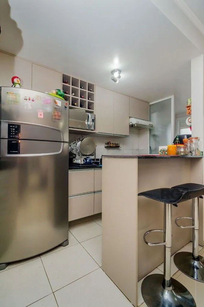Imagem Apartamento 75m², 3 dormitórios, 2 vagas no bairro Partenon