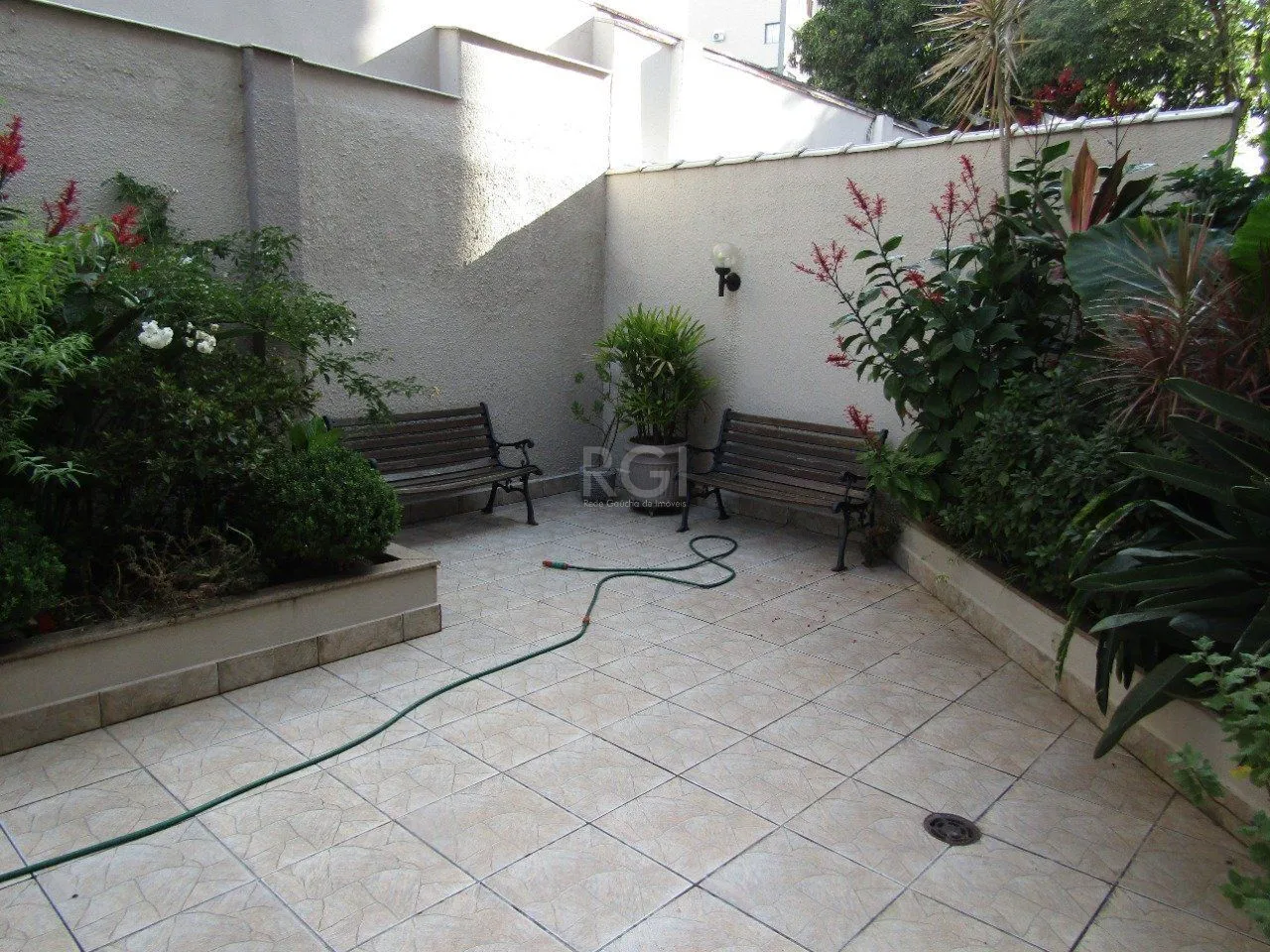 Imagem Apartamento para Venda - 71.01m², 2 dormitórios, 2 vagas - São João