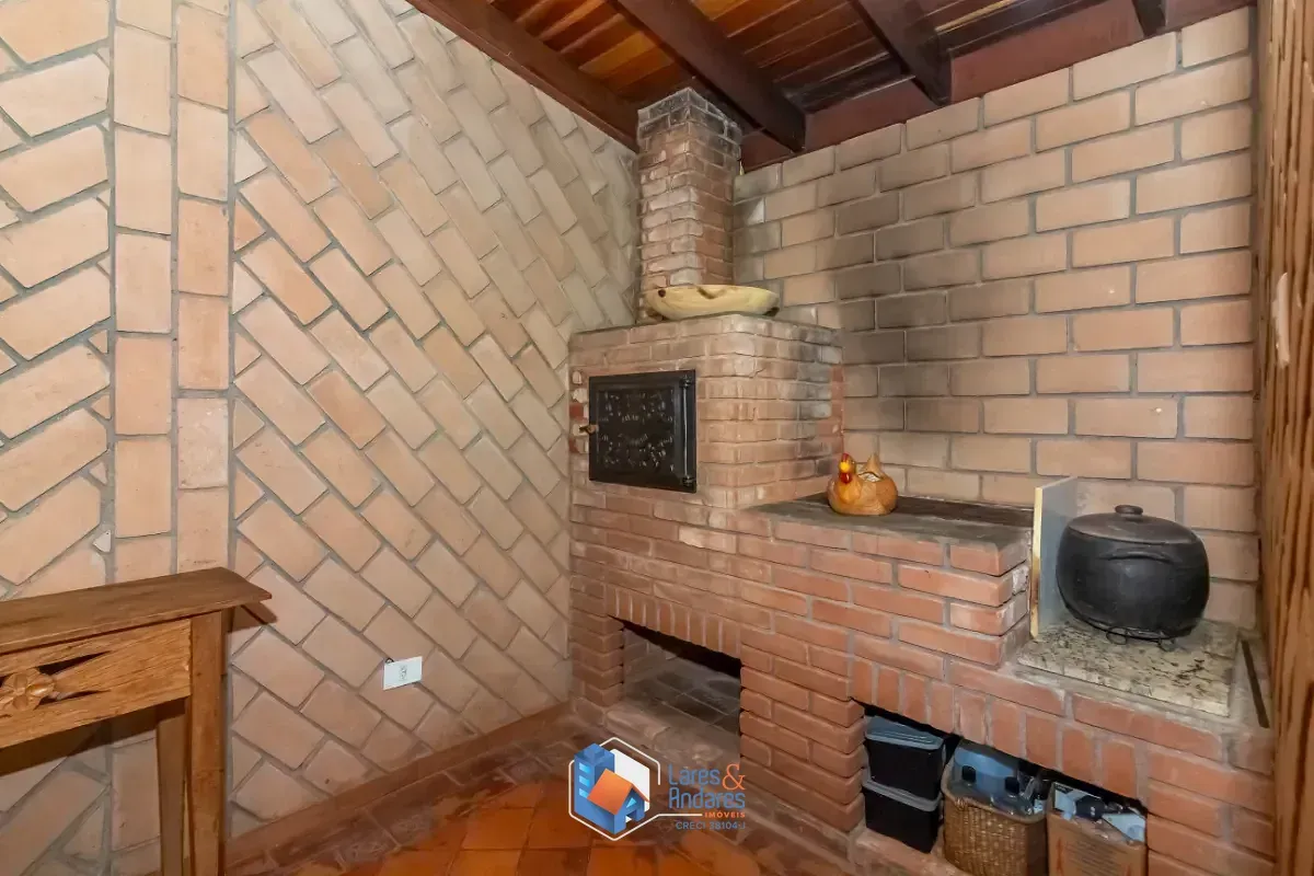 Imagem Sobrado para venda em Jardim Regina com 3 quartos, sendo 1 suíte, 224m²