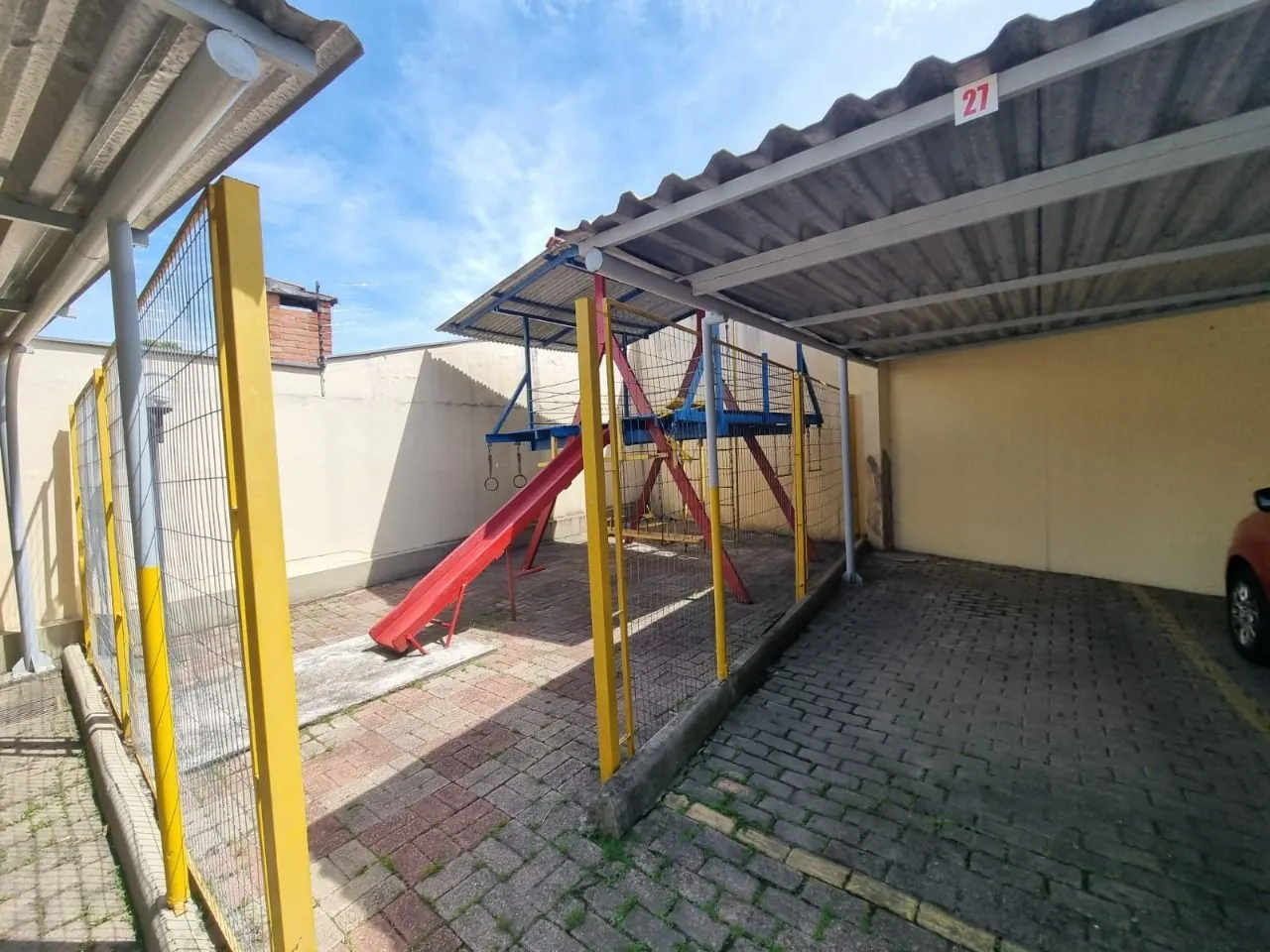 Imagem Apt 2 Dormitórios Com Sacada Bairro Cavalhada