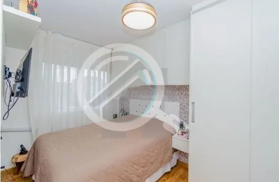 Imagem Apartamento com 57m², dois dormitórios sendo uma suíte, living, cozinha tipo americana, área de ...
