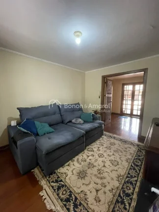 Imagem Elegância e Segurança: Casa em Bolsão no Jardim das Palmeiras. Viva com tranquilidade total a uma...