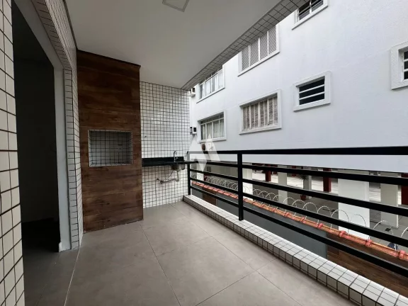 Imagem Casa Triplex Geminada - 134m² ,Arquitetura Moderna, Conforto Excepcional e na melhor localização da Praia da Enseada.