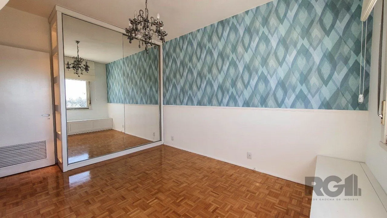 Imagem Apartamento com 4 quartos, vaga de garagem, no bairro Moinhos de Vento, Poa/RS