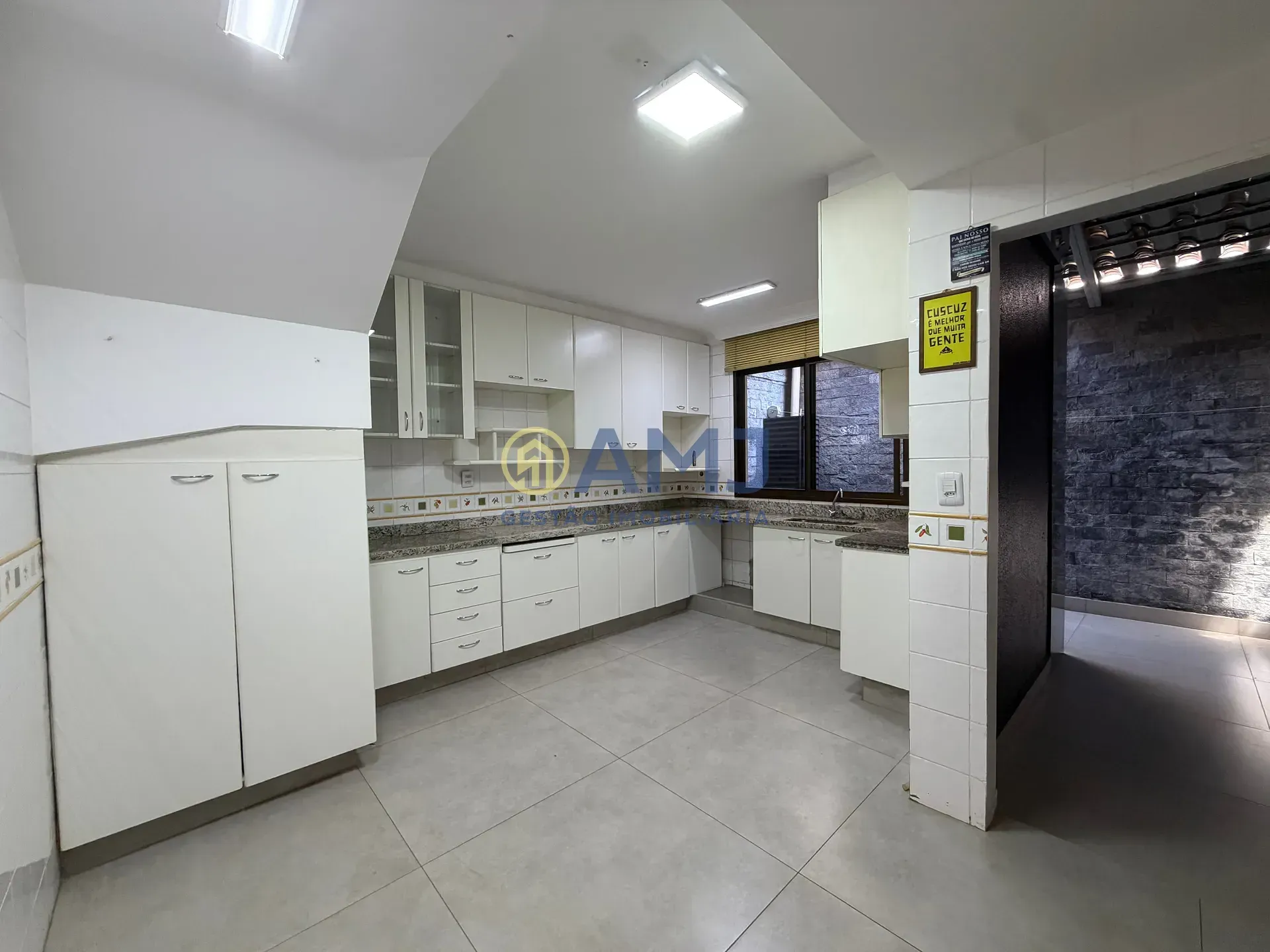 Imagem SOBRADO À VENDA OU PARA ALUGAR | CONDOMÍNIO VILLAS DO ATLÂNTICO - JARDIM PLANALTO